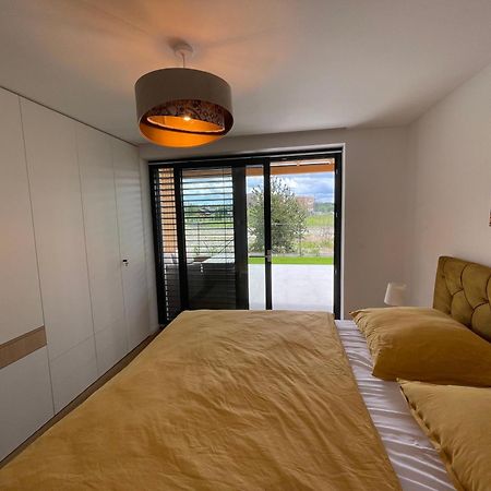 Apartman 1.C Sajdikove Humence Exterior photo