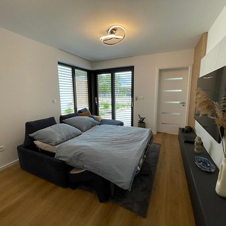 Apartman 1.C Sajdikove Humence Exterior photo